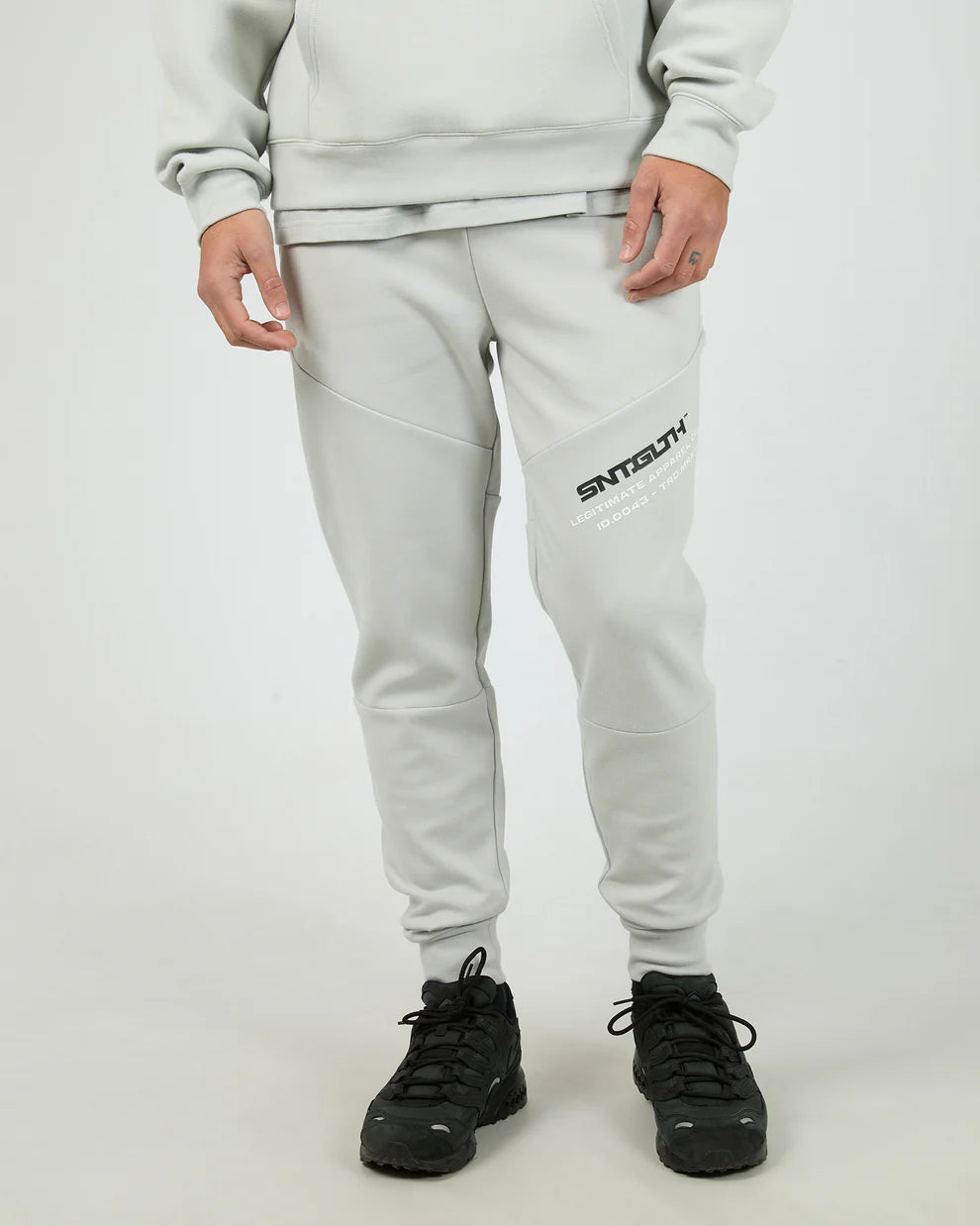 SENSOR TRACK PANT GREY