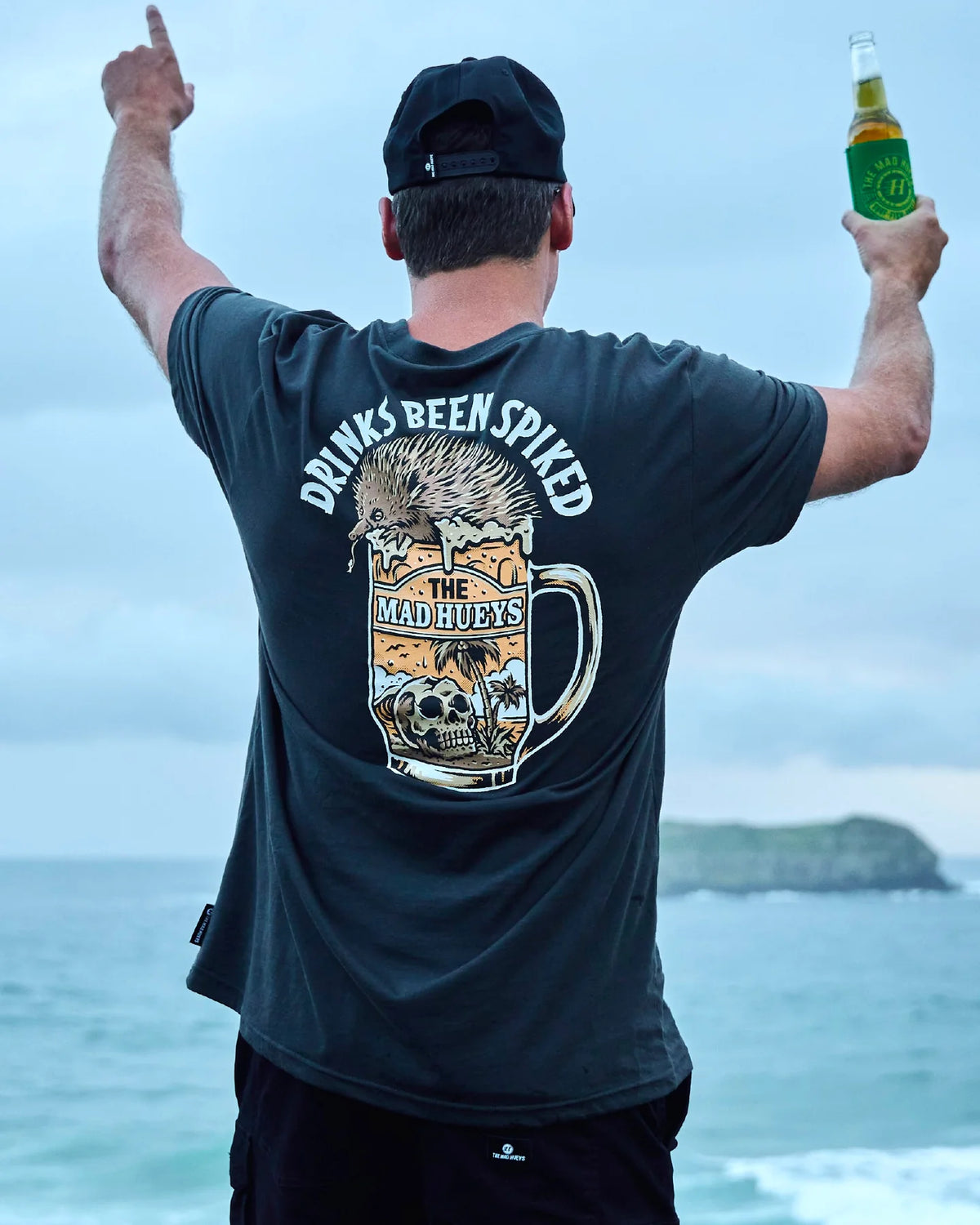 SPIKED DRINK SS TEE VINTAGE BLACK