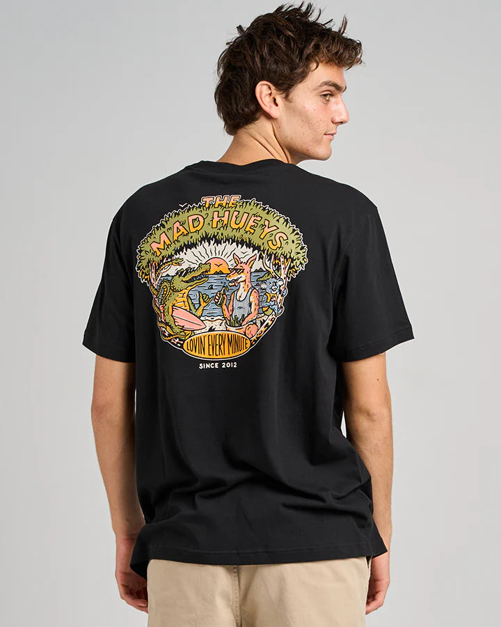 LOVIN EVERY MINUTE | SS TEE - BLACK