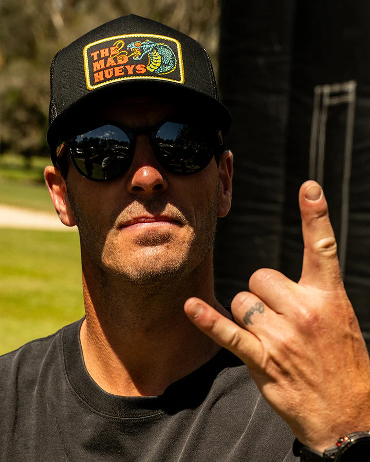 Frothy Fanging Twill Trucker Black